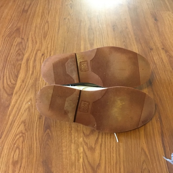 Mens Jos.A.Banks suede Crème color oxford size 8.5 - Picture 2 of 5